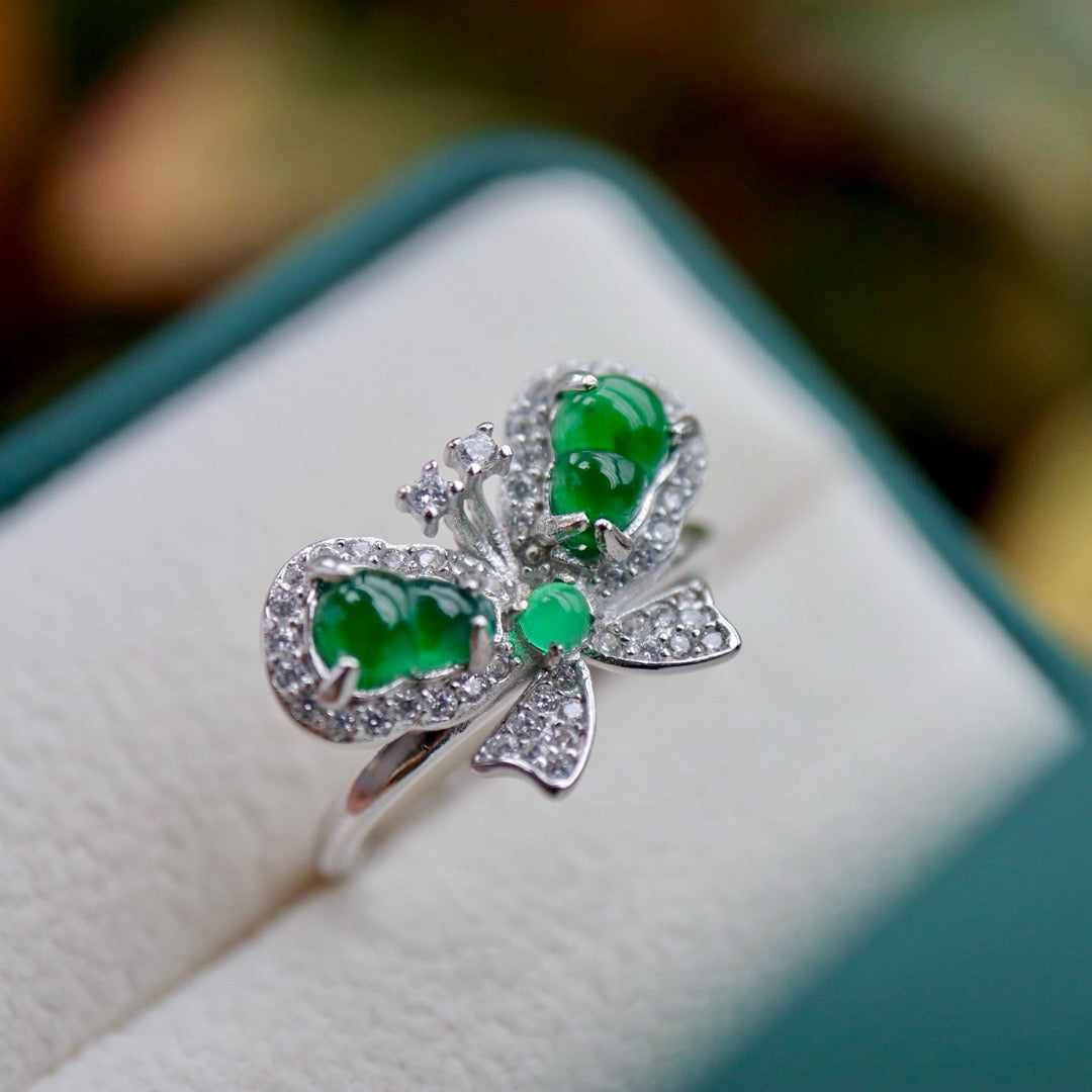 Natural Chrysoprasus Ring with butterfly shape