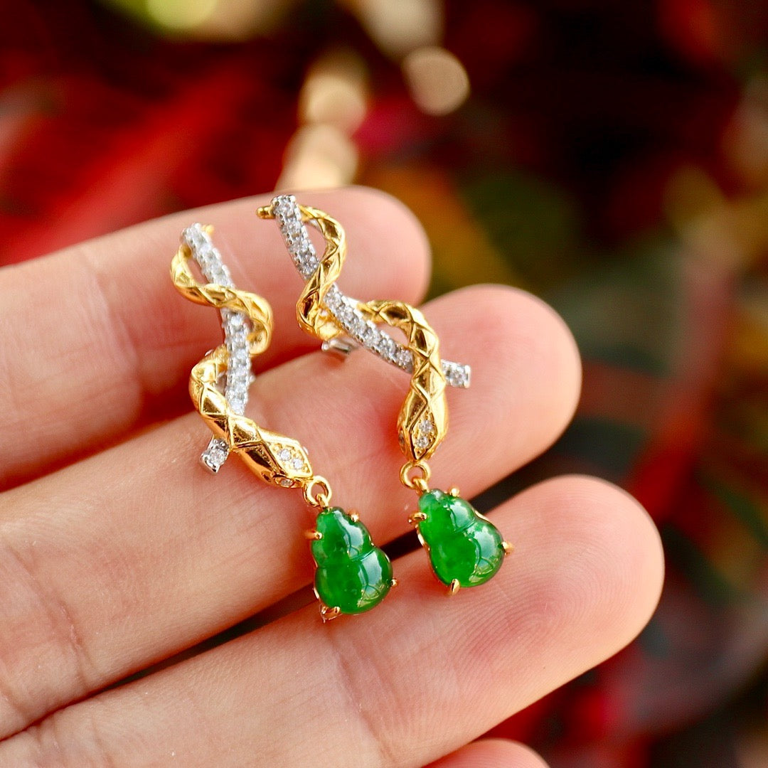 Natural Chrysoprasus earrings half snake shape